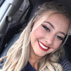 Meet your Posher, Macey